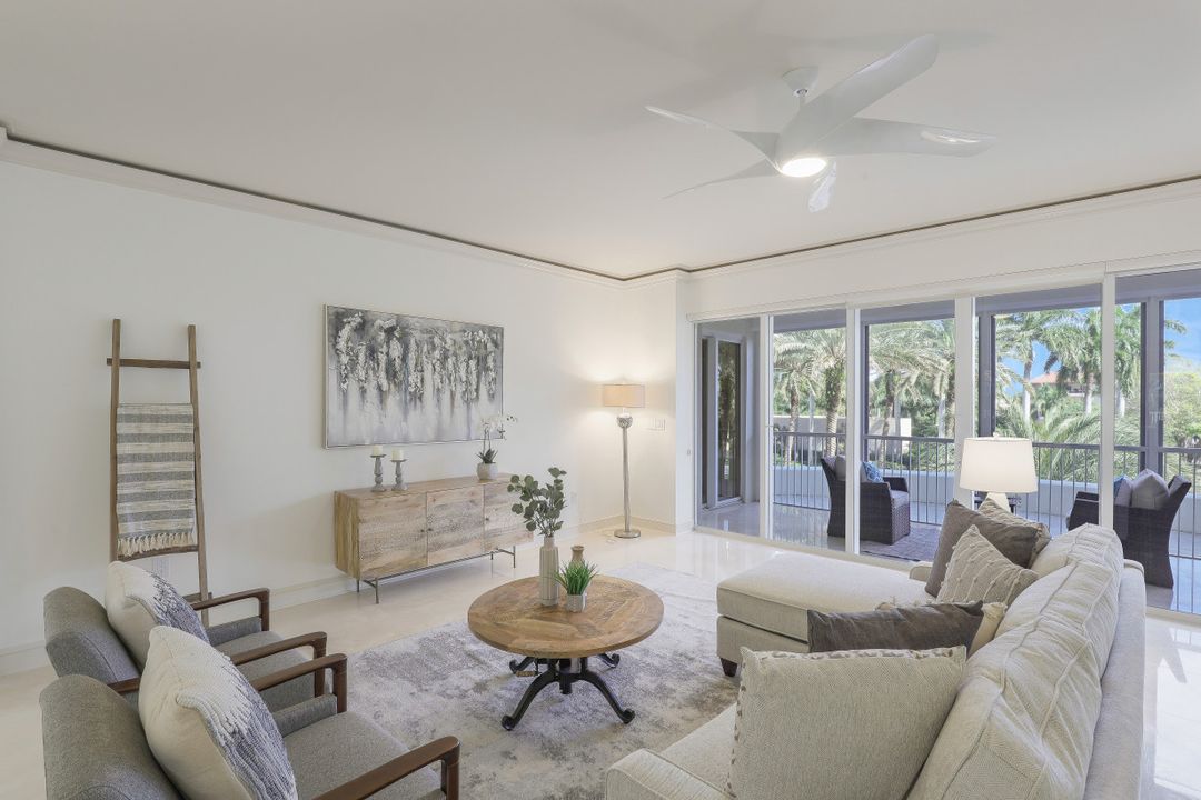 4201 Gulf Shore Blvd N #302, Naples, FL 34103