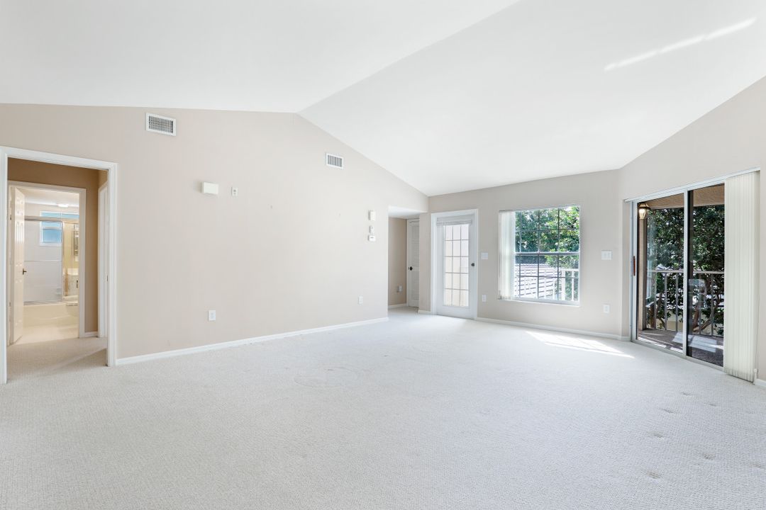 5635 Turtle Bay Dr #12, Naples, FL 34108