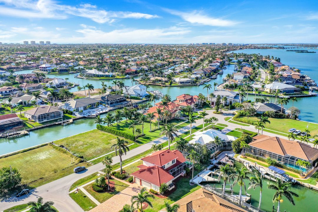 225 Dan River Ct, Marco Island, FL 34145