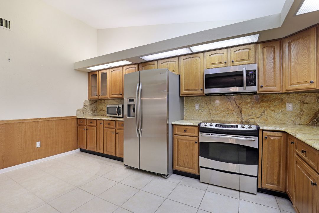 1250 Arcola Dr, Fort Myers, FL 33919