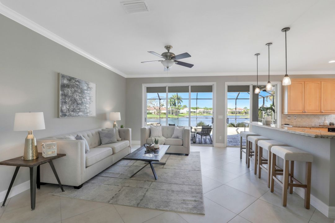 11043 Lakeland Cir, Fort Myers, FL 33913