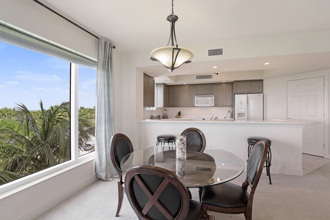 1065 Borghese Ln, Naples, FL 34114