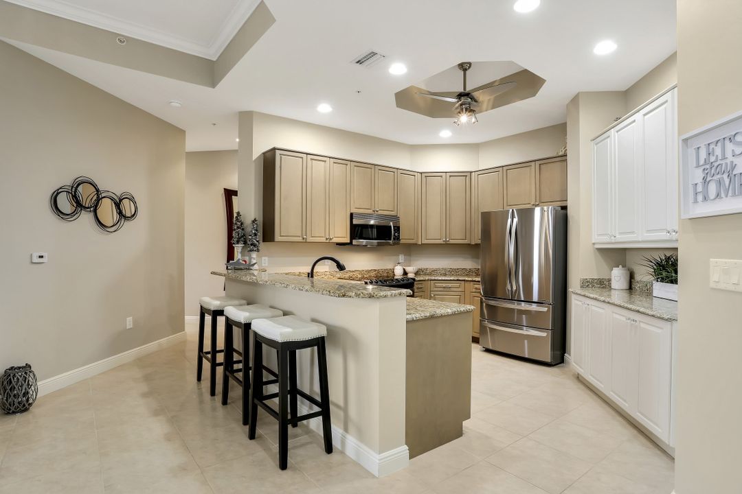 5781 Cape Harbour Dr #1410, Cape Coral, FL 33914