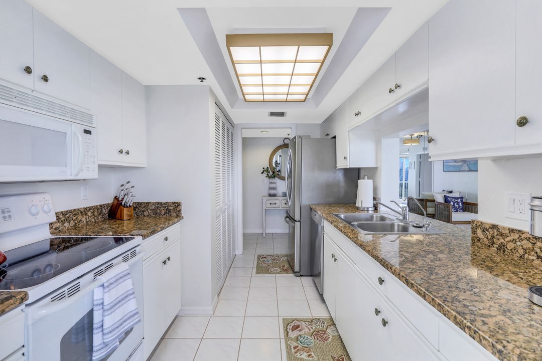 5501 Heron Point Dr #1201, Naples, FL 34108