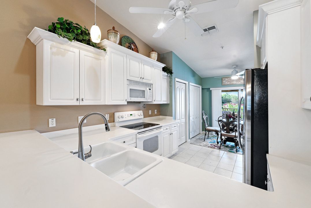 2780 Cypress Trace Cir #2322, Naples, FL 34119