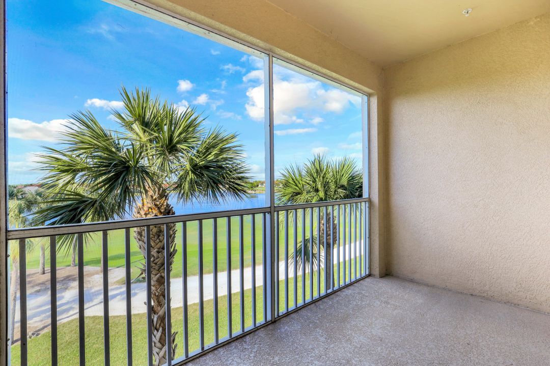 2750 Cypress Trace Cir  #2631, Naples, FL 34119