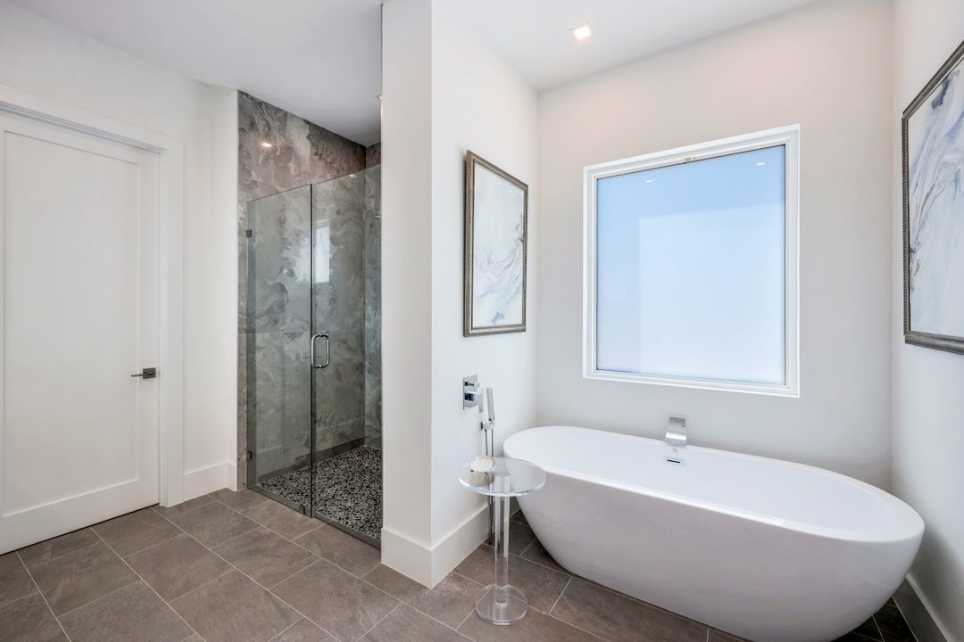 469 Germain Ave, Naples, FL 34108