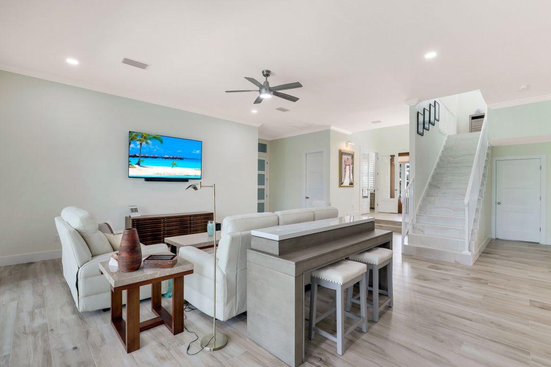 27050 Flamingo Dr, Bonita Springs, FL 34135