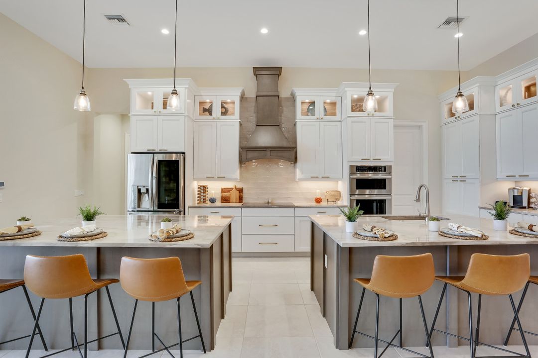 3236 Surfside Blvd, Cape Coral, FL 33914