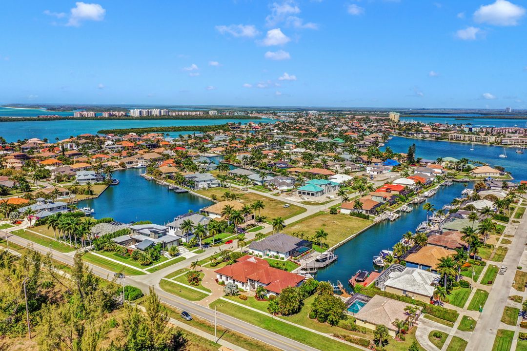 601 Crescent St, Marco Island, FL 34145