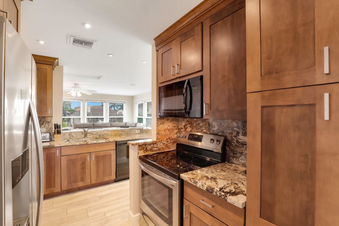 1642 Rainbow Ct, Marco Island, FL 34145