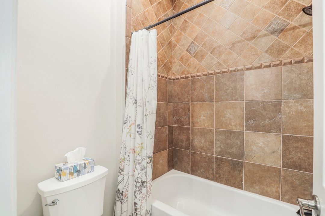 9795 Nickel Ridge Cir, Naples, FL 34120