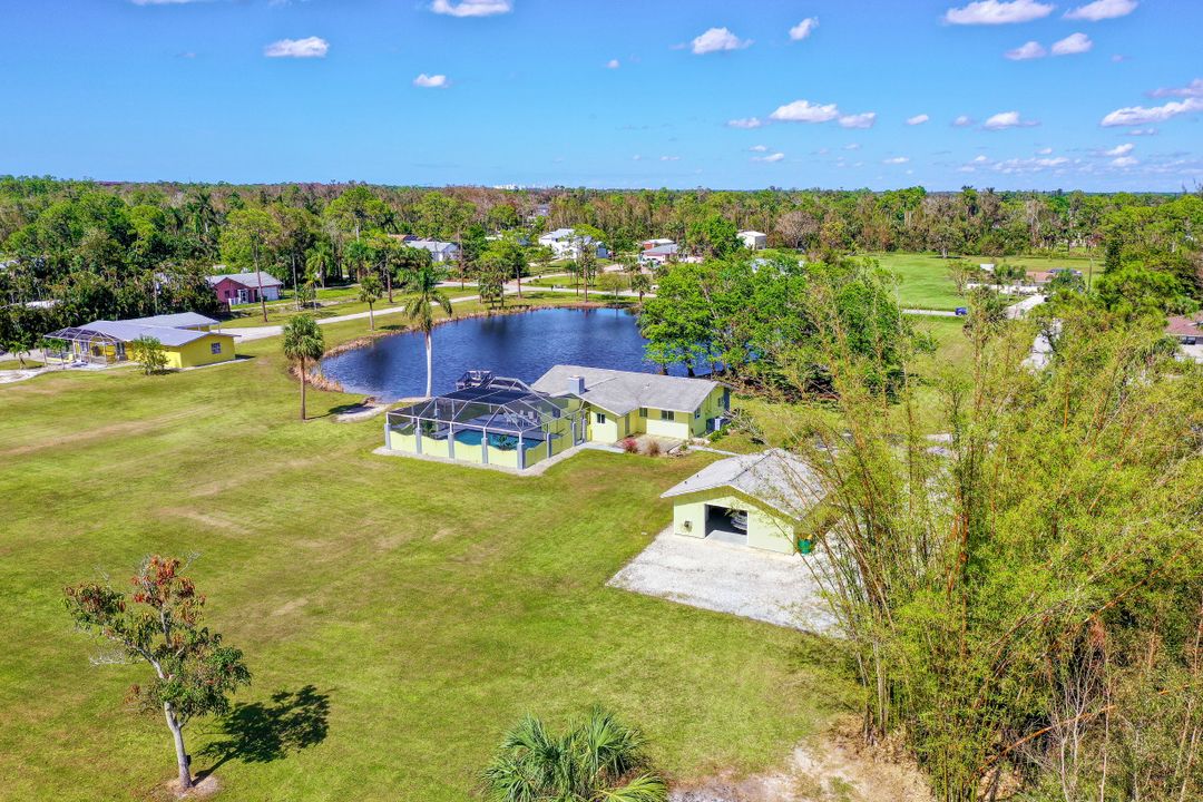 5322 Myrtle Ln, Naples, FL 34113