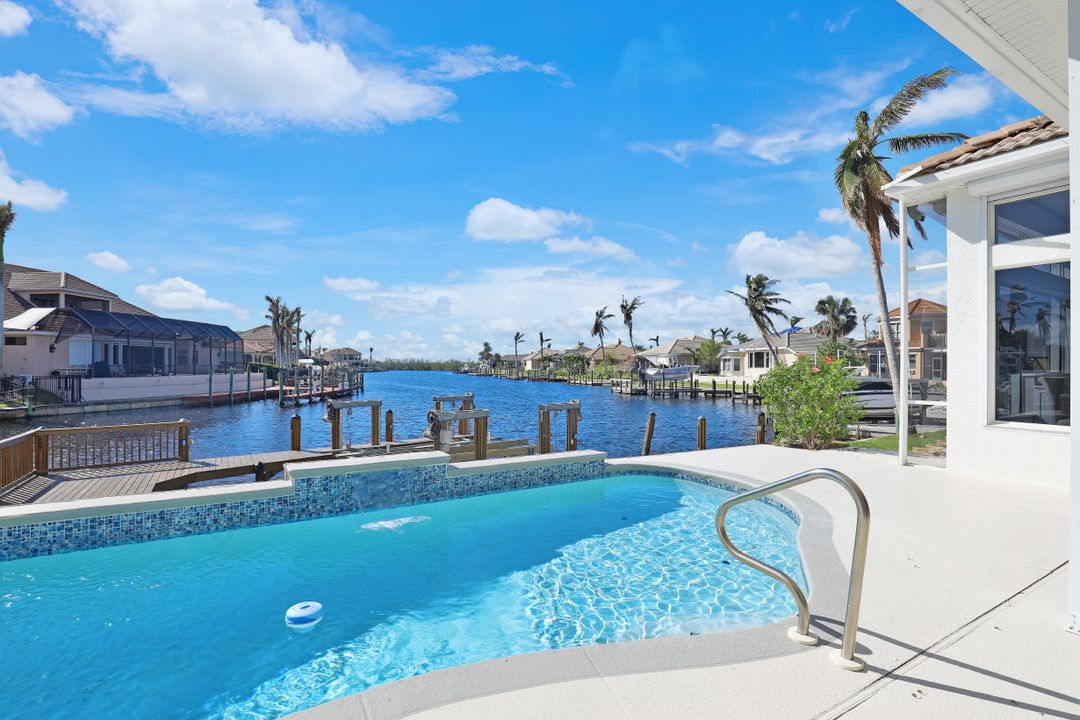 2200 El Dorado Pkwy W, Cape Coral, FL 33914