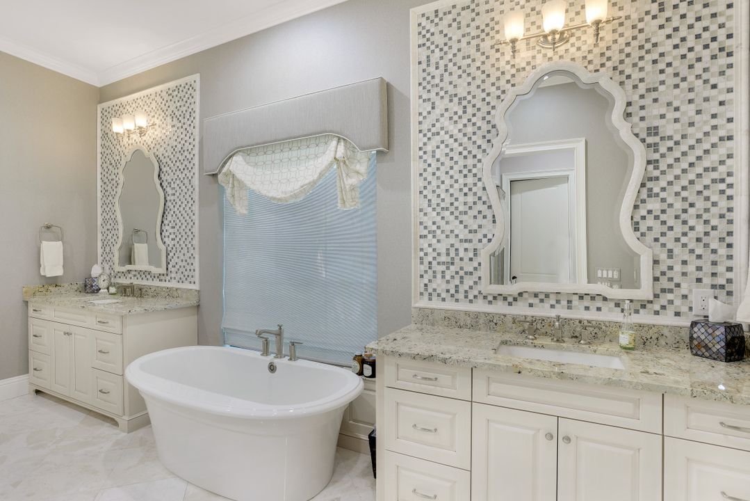 16904 Fairgrove Way, Naples, FL 34110