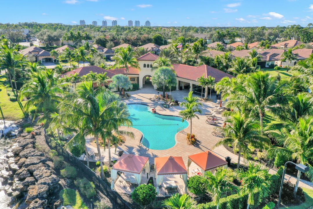 9037 Isla Bella Cir, Bonita Springs, FL 34135