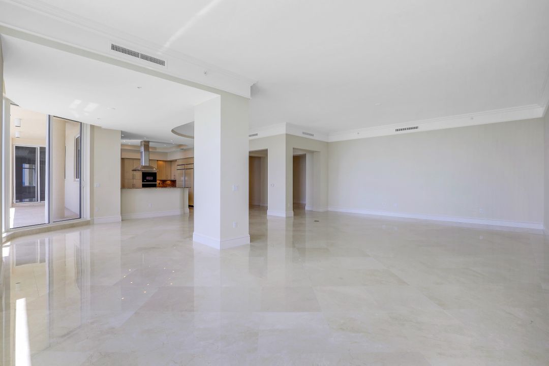 970 Cape Marco Dr, Marco Island, FL 34145