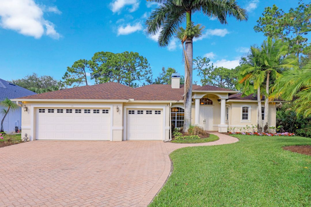 19 Heritage Way, Naples, FL 34110