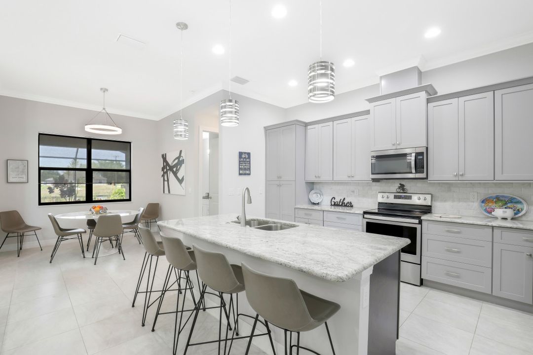 1321 SW 15th Terrace, Cape Coral, FL 33991