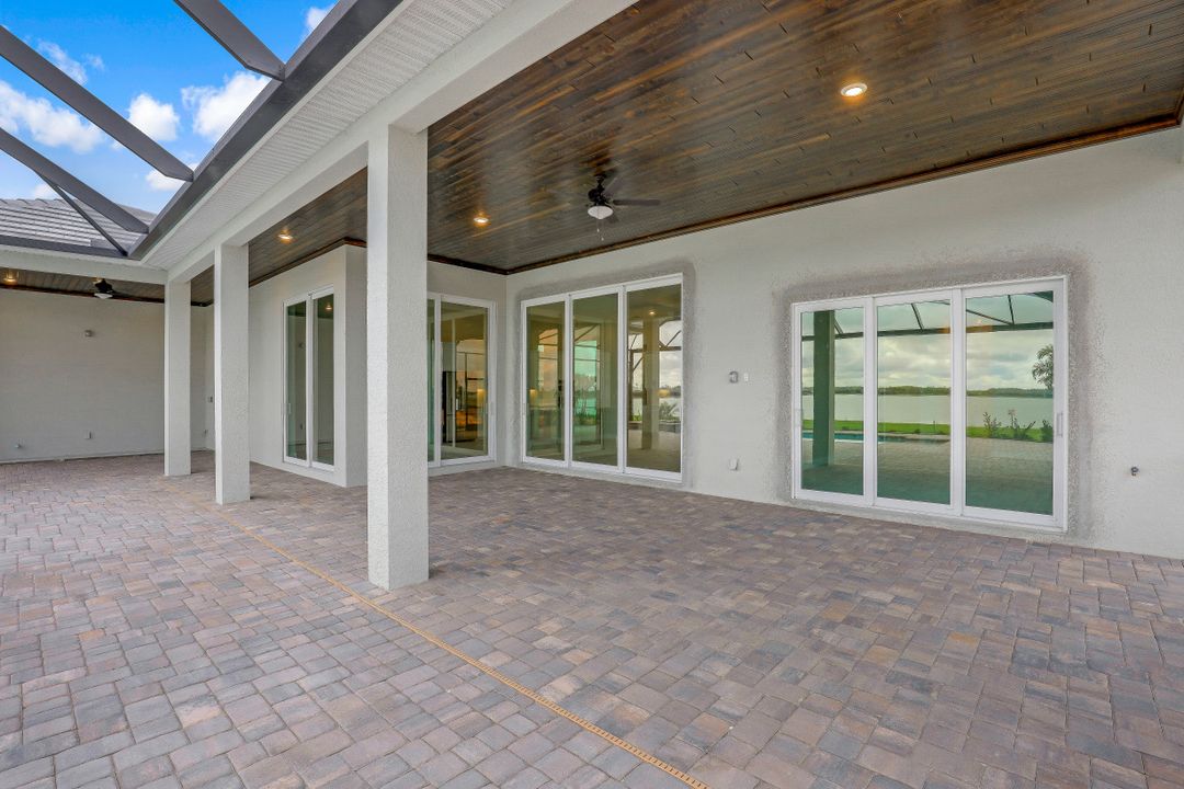 18645 WildBlue Blvd, Fort Myers, FL 33913