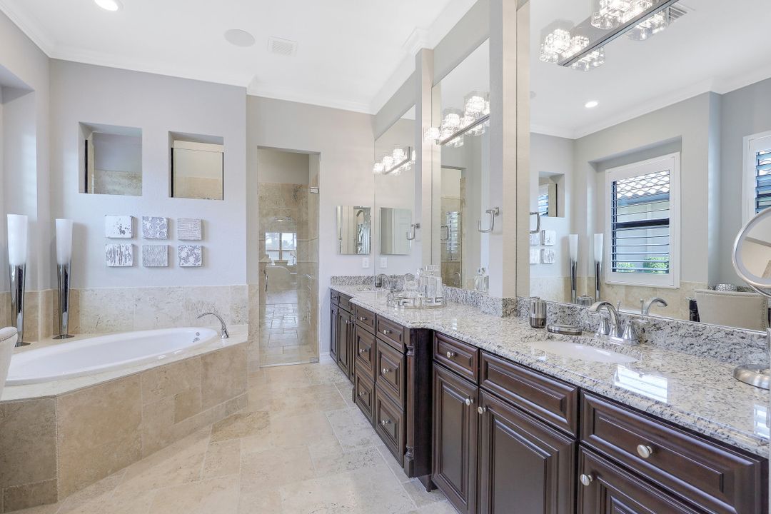 17201 Cherrywood Ct, Bonita Springs, FL 34135