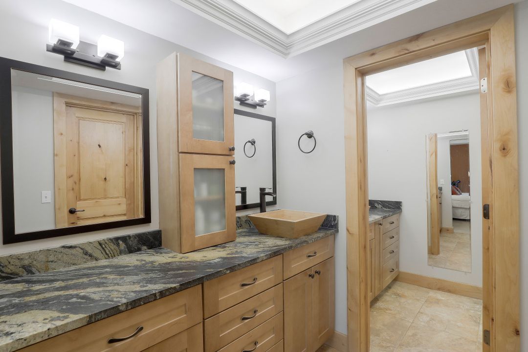 1782 Imperial Golf Course Blvd #c-104, Naples, FL 34110