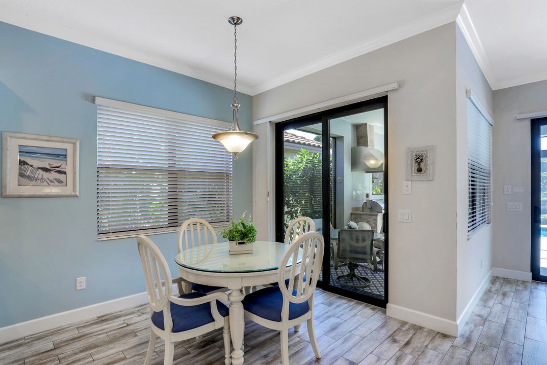 9073 Isla Bella Cir, Bonita Springs, FL 34135