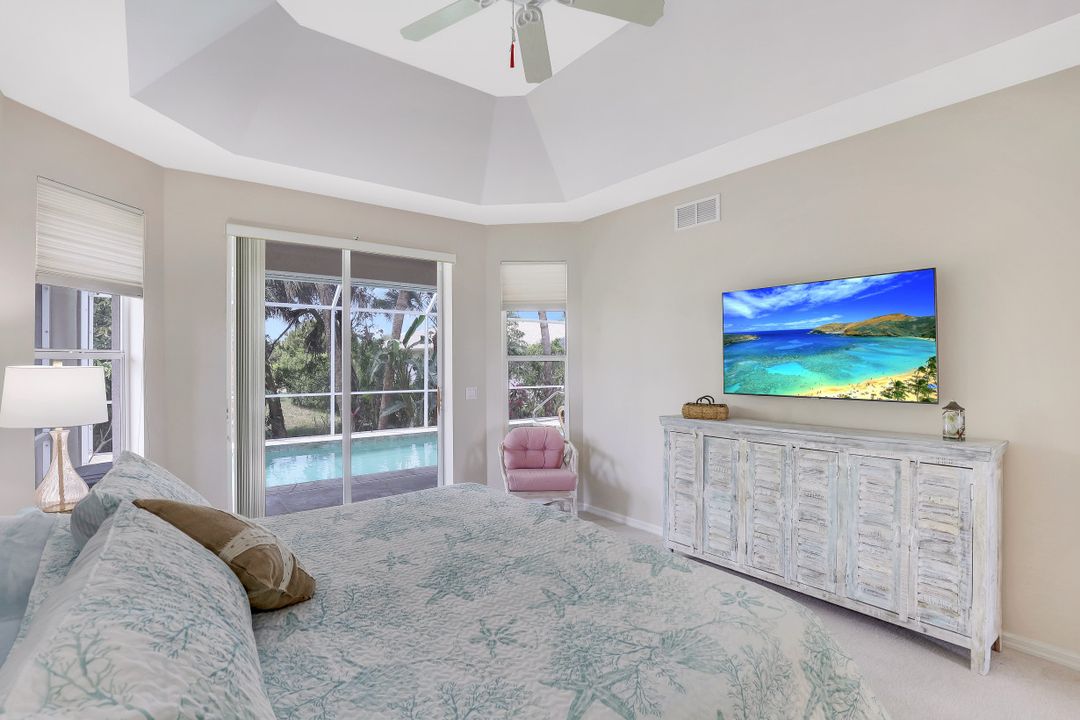 578 N Barfield Dr, Marco Island, FL 34145