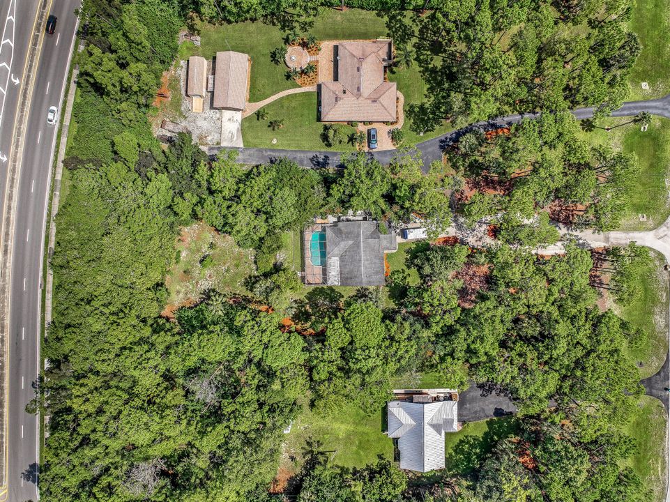 1561 Logan Ct, Naples, FL 34116