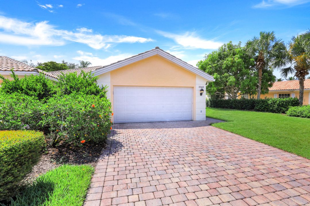 3343 Cayman Ln, Naples, FL 34119