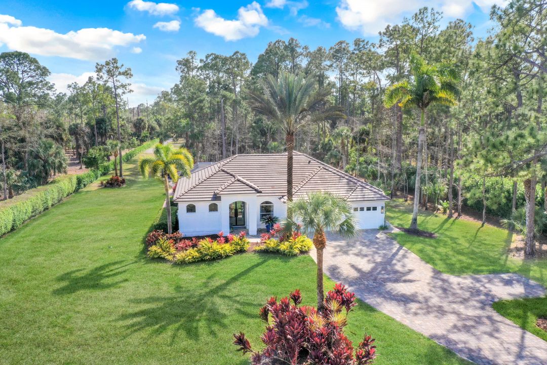 4160 7th Ave SW, Naples, FL 34119