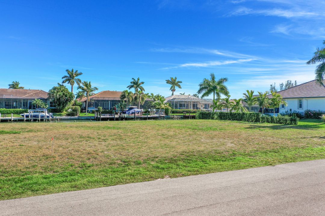 617 Crescent St, Marco Island, FL 34145