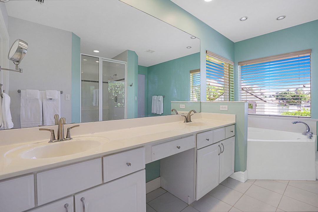 1201 Laurel Ct, Marco Island, FL 34145