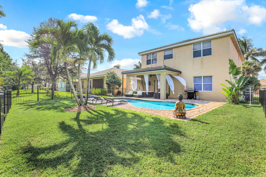 2736 Blue Cypress Lake Ct, Cape Coral, FL 33909