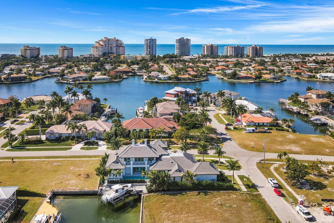 1061 Dana Ct, Marco Island, FL 34145