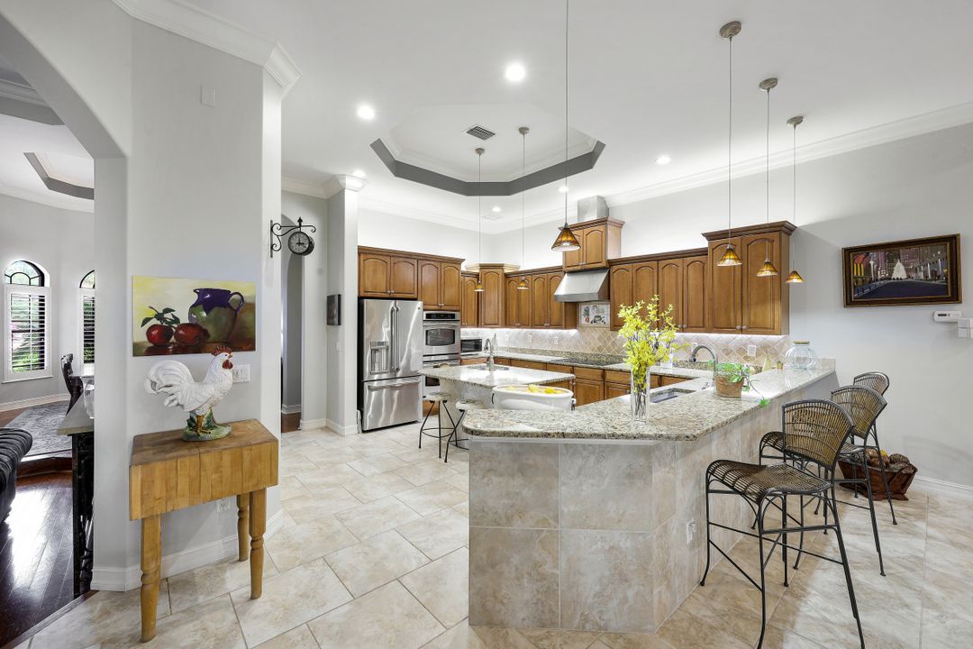 14690 Beaufort Cir, Naples, FL 34119