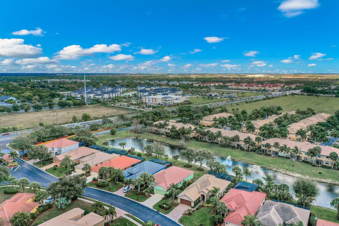 20060 Rookery Dr, Estero, FL 33928