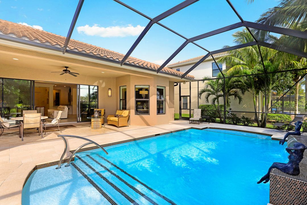 2760 Crystal Way, Naples, FL 34119