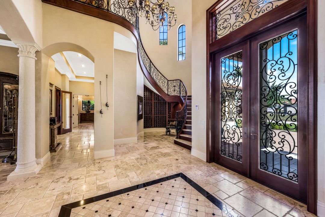 590 S Heathwood Dr, Marco Island, FL 34145