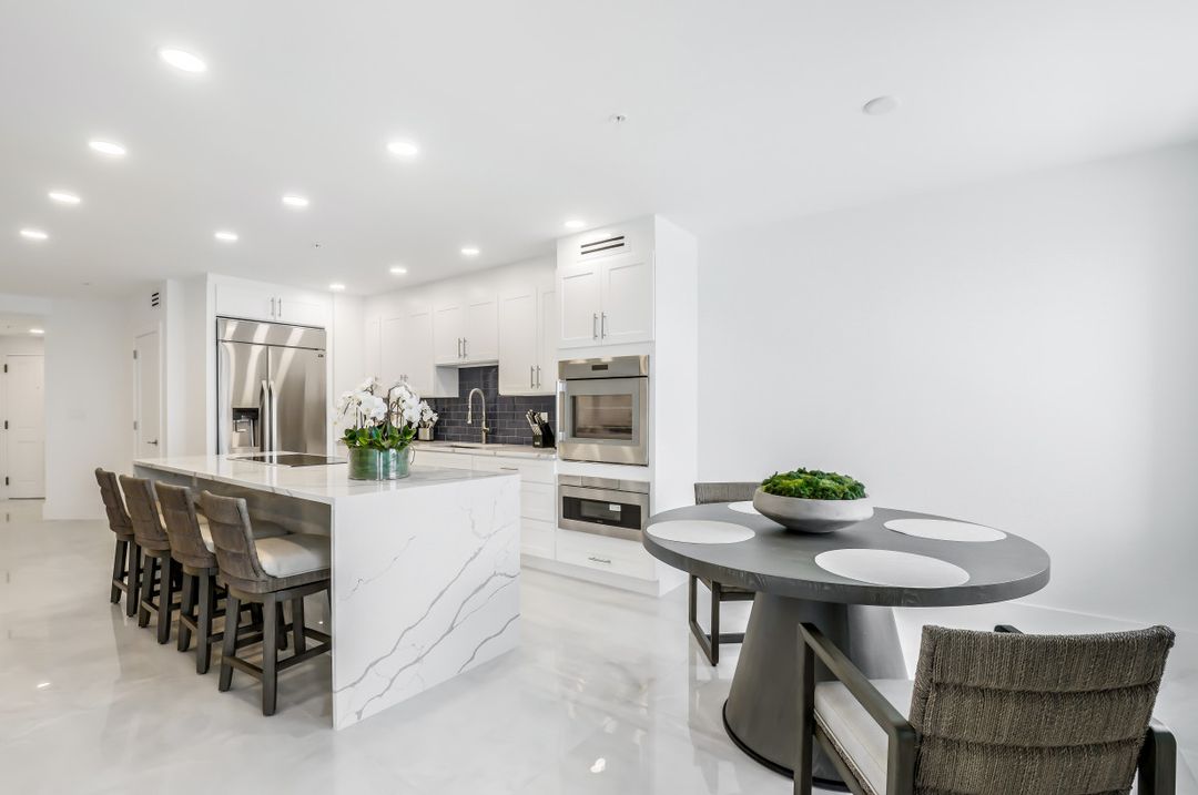 8171 Bay Colony Dr #1602, Naples, FL 34108