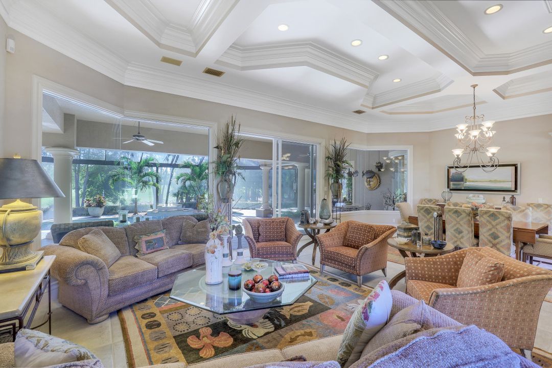 2904 Indigobush Way, Naples, FL 34105