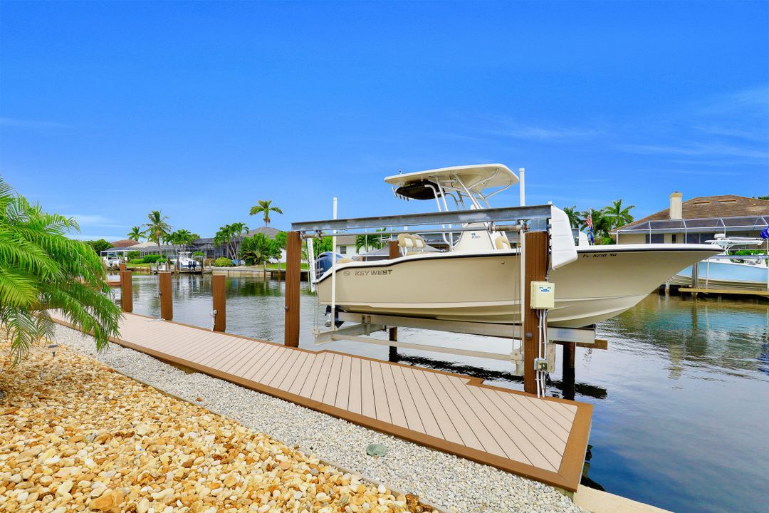 1642 Rainbow Ct, Marco Island, FL 34145