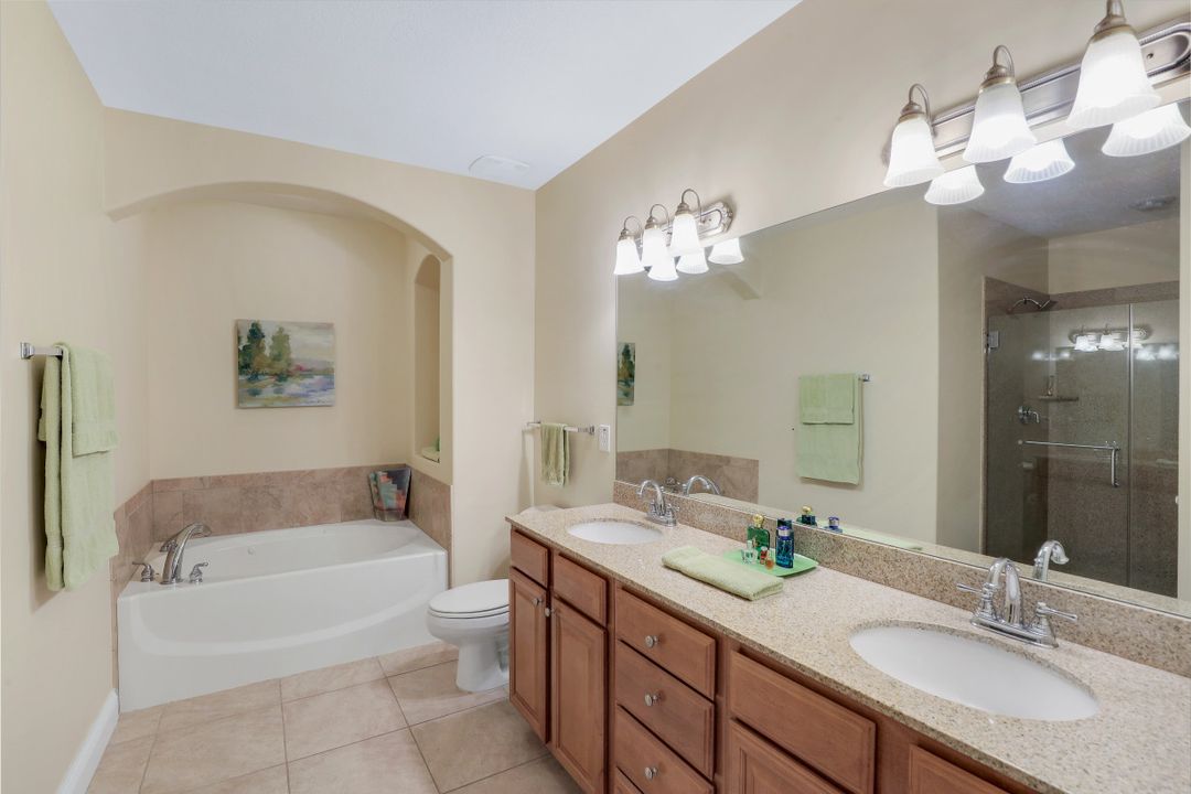 1256 Carpazi Ct #3, Naples, FL 34105