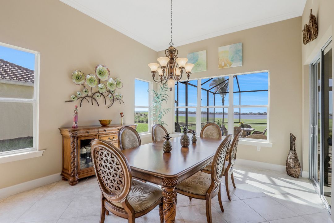 9005 Quarry Dr, Naples, FL 34120