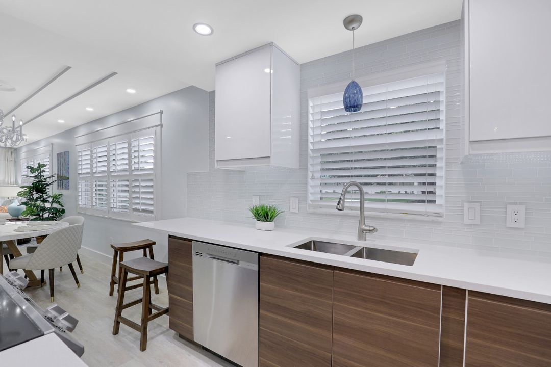 820 Ketch Dr #1, Naples, FL 34103