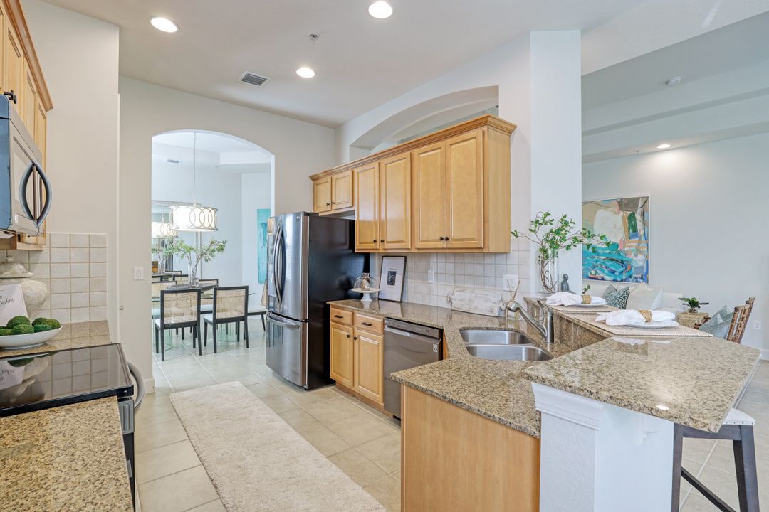 9512 Ironstone Terrace #202, Naples, FL 34120