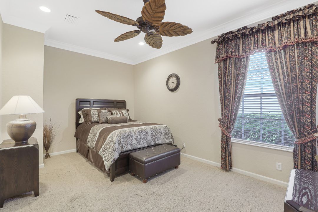 9167 Shale Ct, Naples, FL 34120