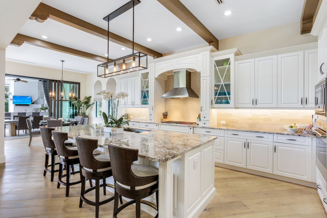 16904 Fairgrove Way, Naples, FL 34110