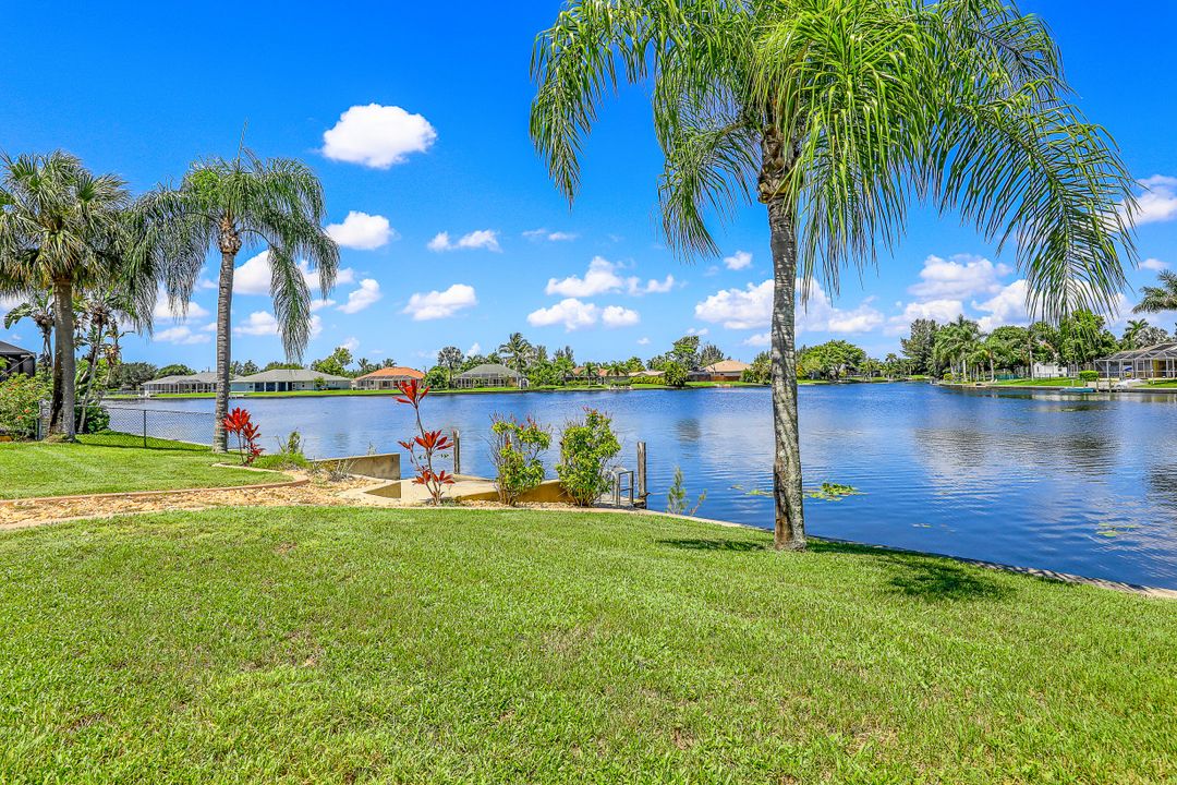 2002 SE 6th Ave, Cape Coral, FL 33990