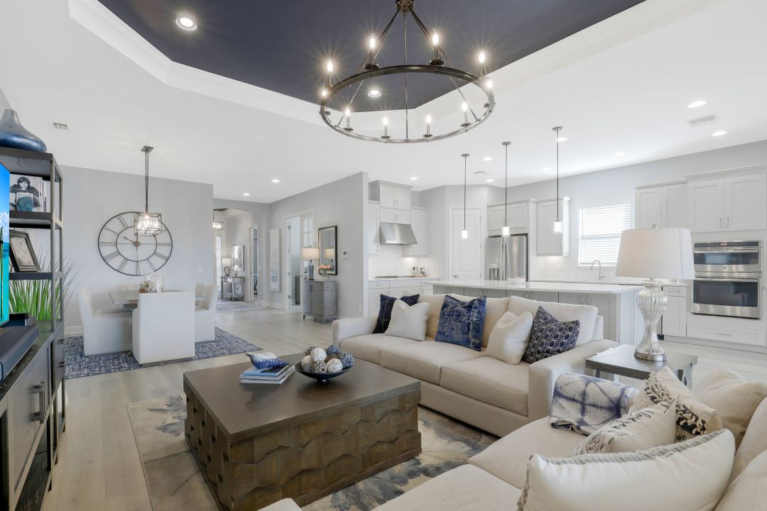 9403 Montelanico Loop, Naples, FL 34119